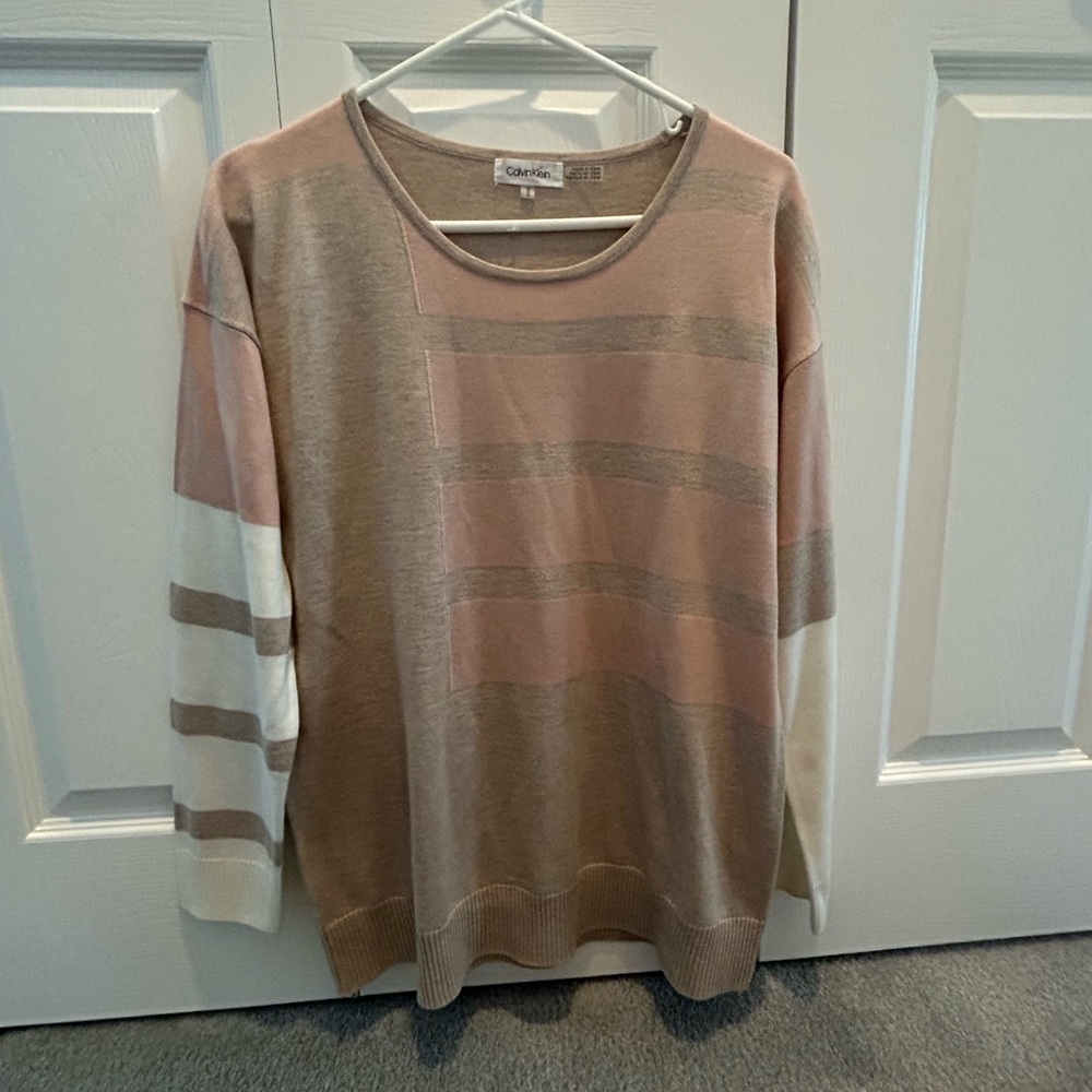 Calvin Klein Women’s Stripe Brown, Pink, and White Crew Neck Sweater M